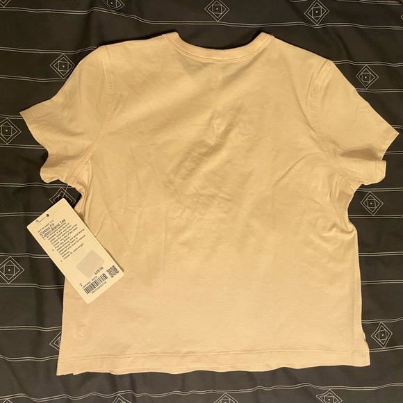 Lululemon classic-fit cotton-blend tee in white opal, size 2, NWT - Picture 3 of 5